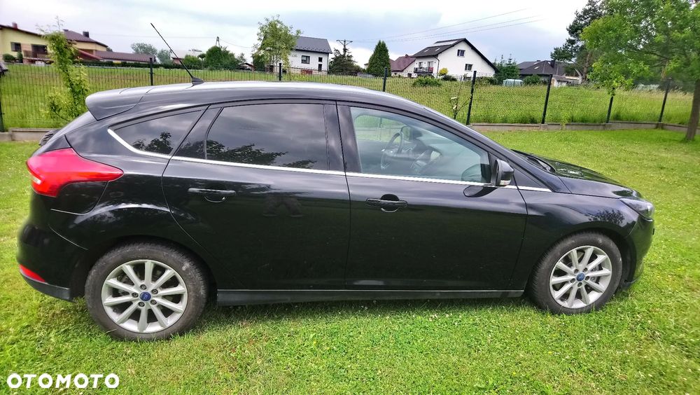 Ford Focus 1.5 EcoBoost Titanium ASS - 5