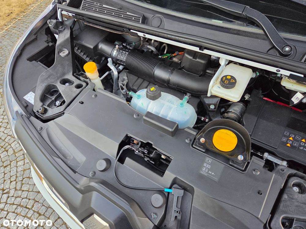 Renault Trafic 2.0 dCi - 36