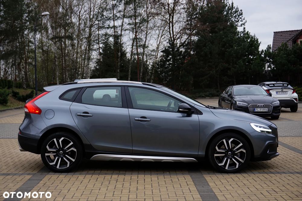 Volvo V40 Cross Country D2 Momentum - 6
