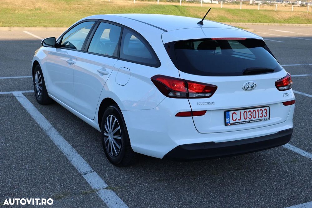 Hyundai i30 1.6 CRDI Select - 11