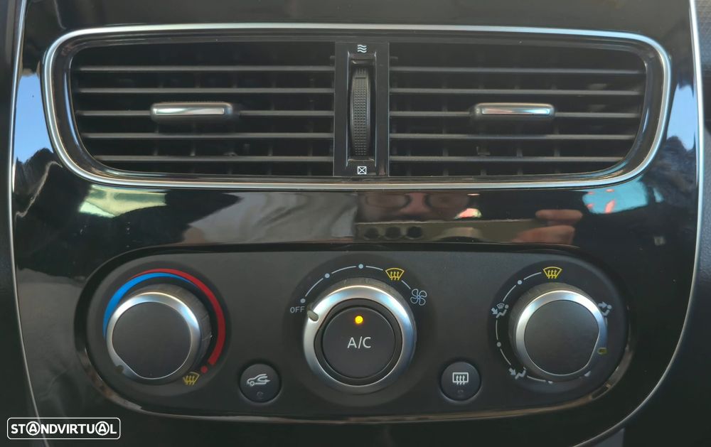 Renault Clio 0.9 TCe Limited Bi-Fuel - 20