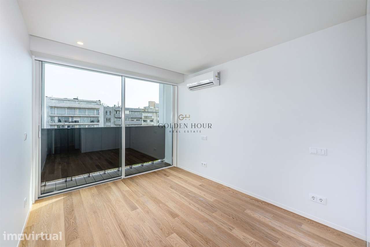 T2 Novo pronto a Habitar em Matosinhos Sul | Golden Hour Real Estate - Grande imagem: 4/35