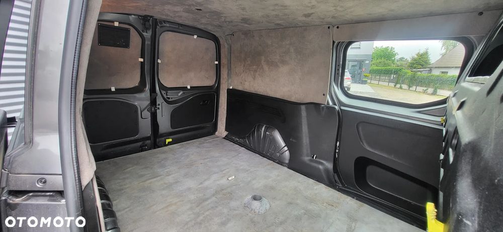 Opel Combo - 9