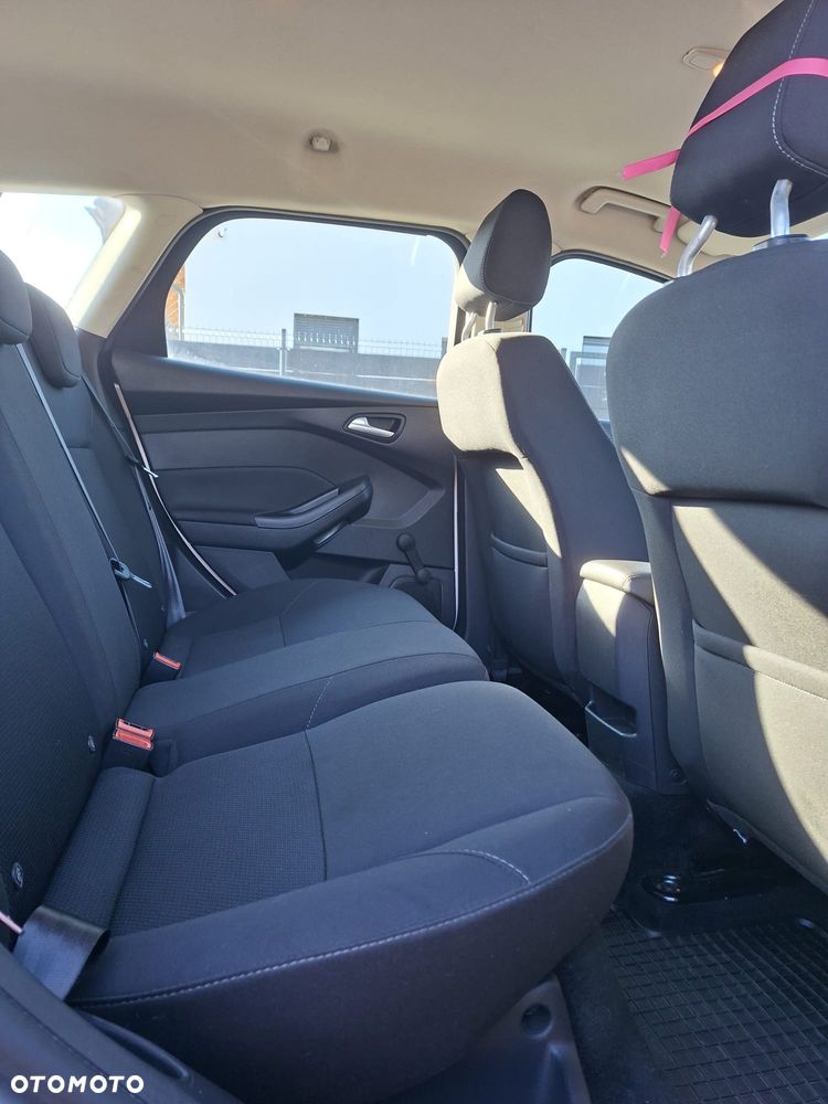 Ford Focus - 16