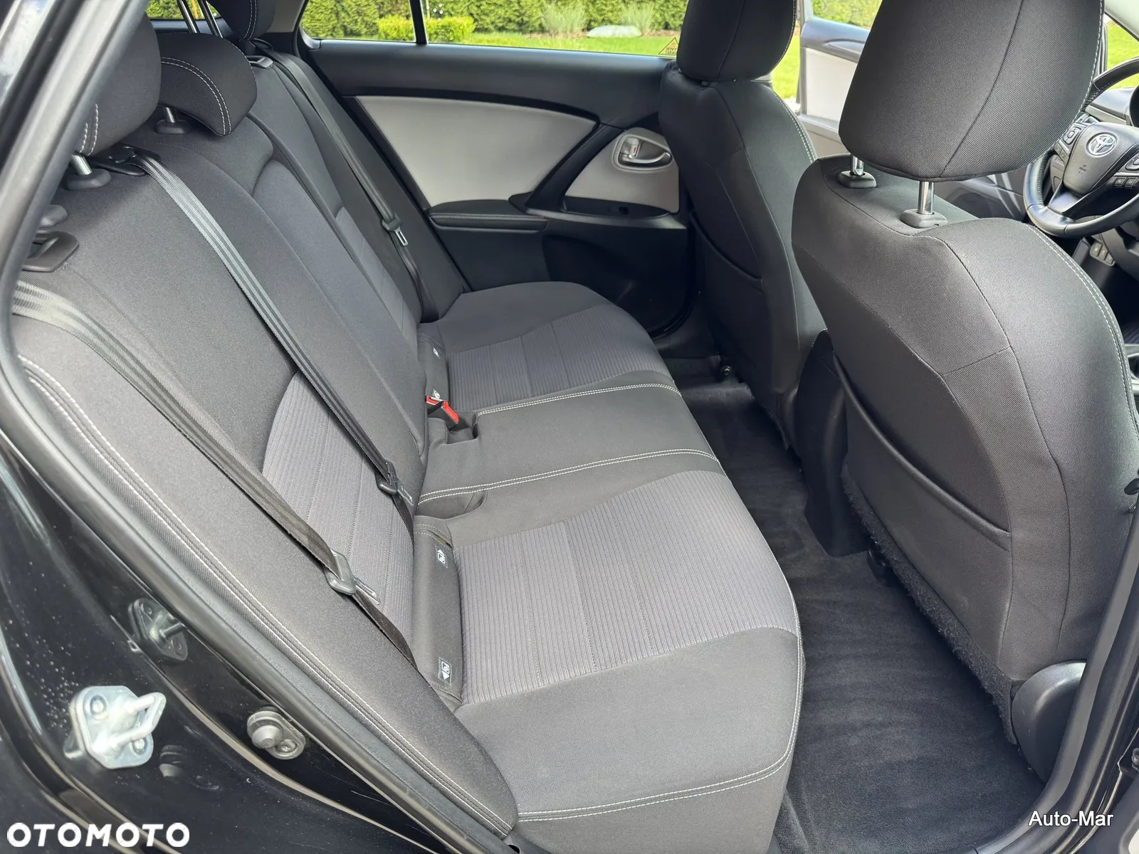 Toyota Avensis Touring Sports 1.8 Business Edition - 22