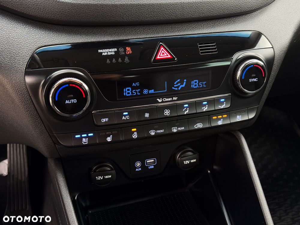 Hyundai Tucson 2.0 CRDI 4WD Automatik Premium - 27