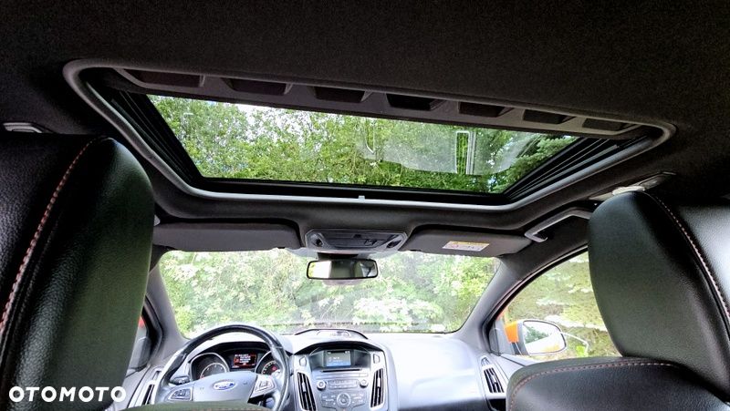 Ford Focus 2.0 TDCi ST - 31