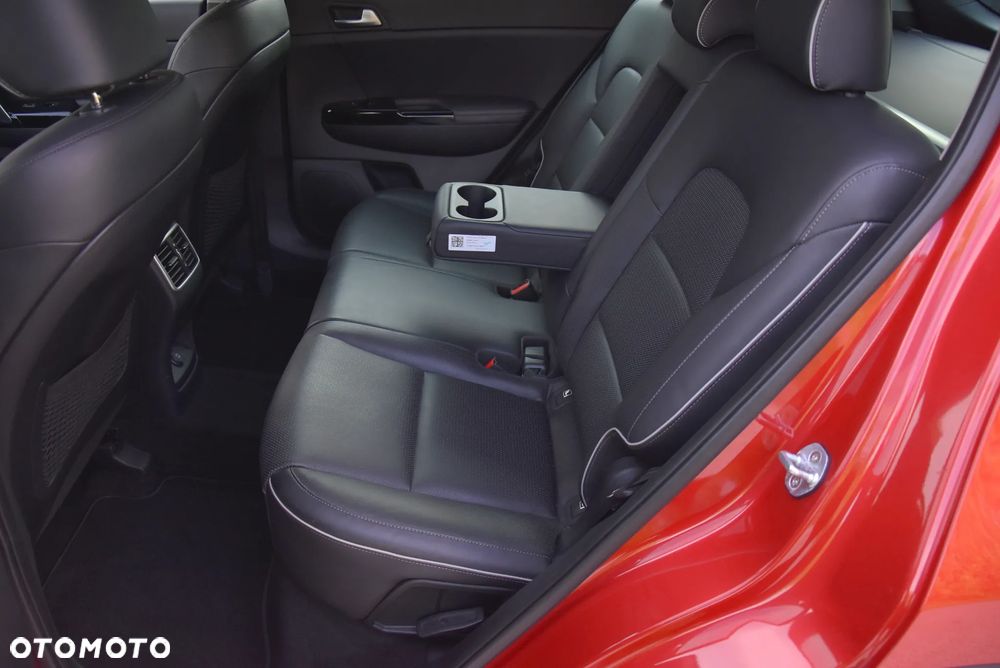 Kia Sportage 1.6 GDI 2WD DREAM-TEAM EDITION - 27