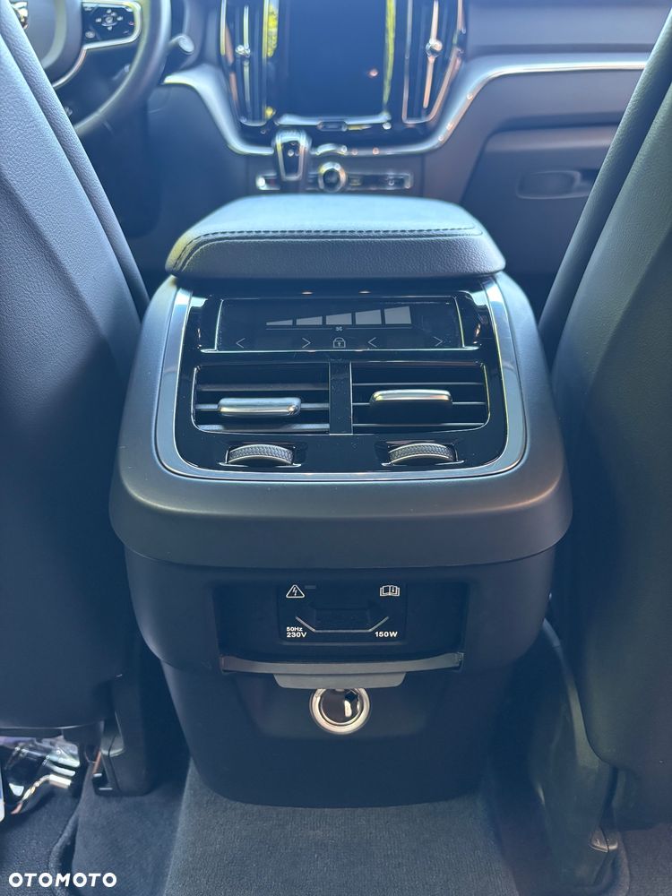 Volvo XC 60 D4 Momentum - 16