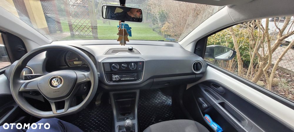 Volkswagen up! 1.0 Beats - 2