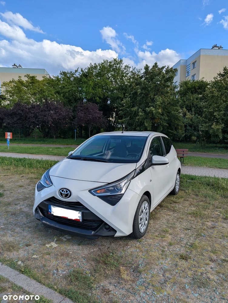 Toyota Aygo x-play - 1