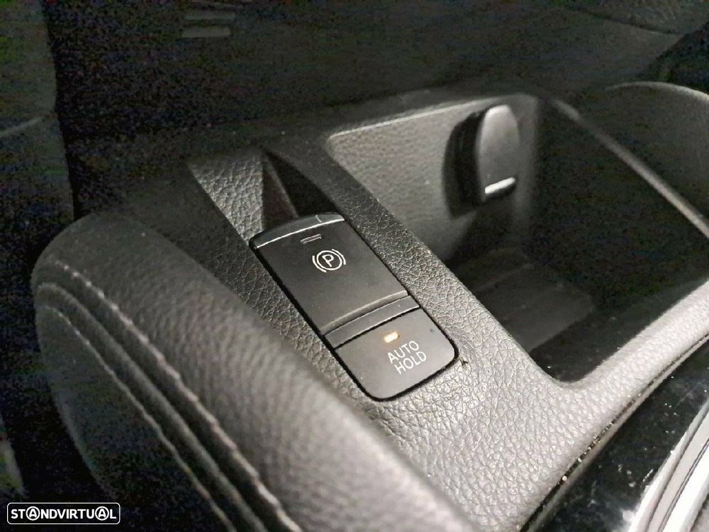 Nissan Qashqai 1.5 dCi N-Connecta - 23