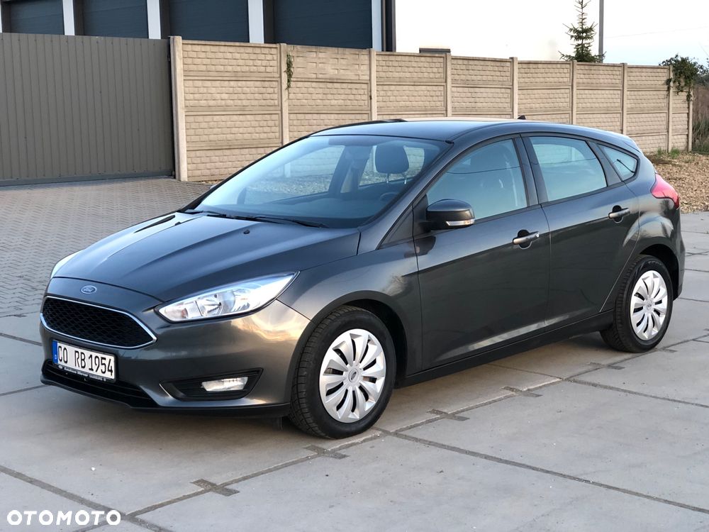 Ford Focus 1.5 EcoBlue STart-Stopp-System TITANIUM X - 3