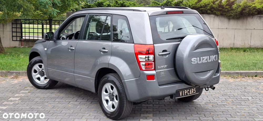 Suzuki Grand Vitara 2.0 Comfort + Family - 13