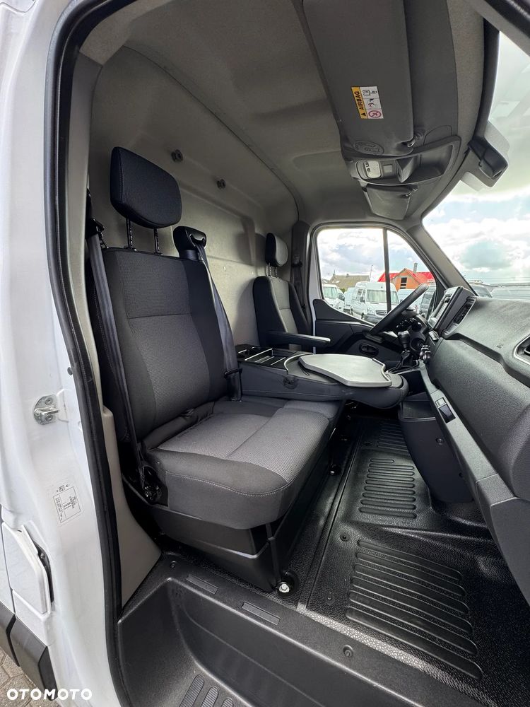 Renault Master L2H2 2,3 135km - 20