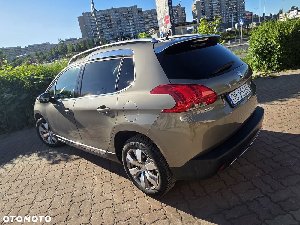 Peugeot 2008 PureTech 110 Stop&Start EAT6 Allure - 5