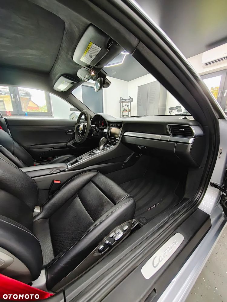 Porsche 911 Carrera PDK - 15