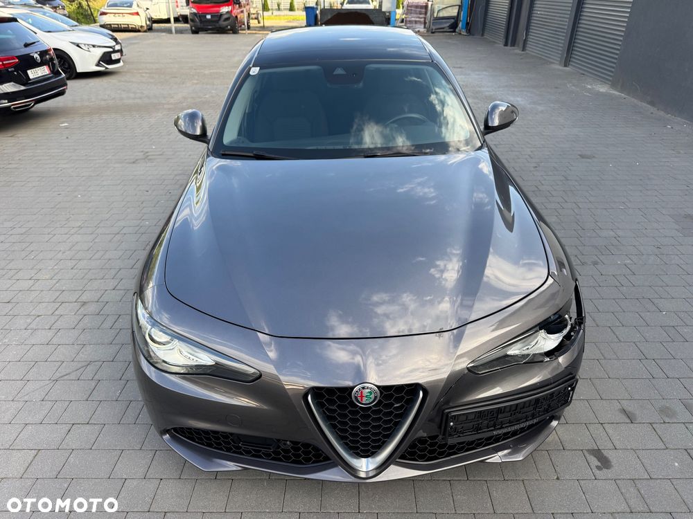 Alfa Romeo Giulia 2.2 AT8 Super - 3
