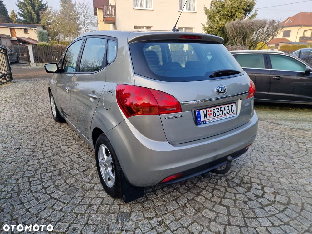 Kia Venga 1.4 CVVT Dream Team Edition - 10