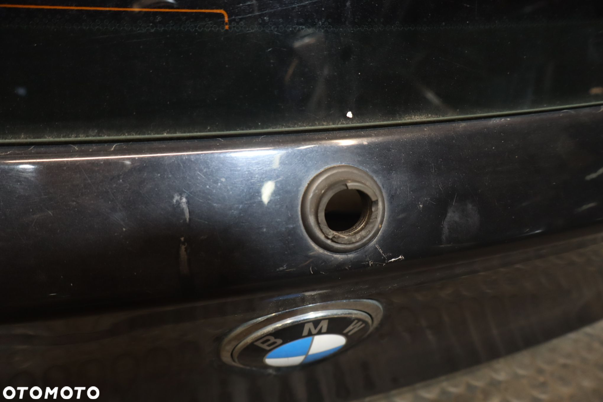 KLAPA TYLNA BMW 1 118I E87 668/9 - 4