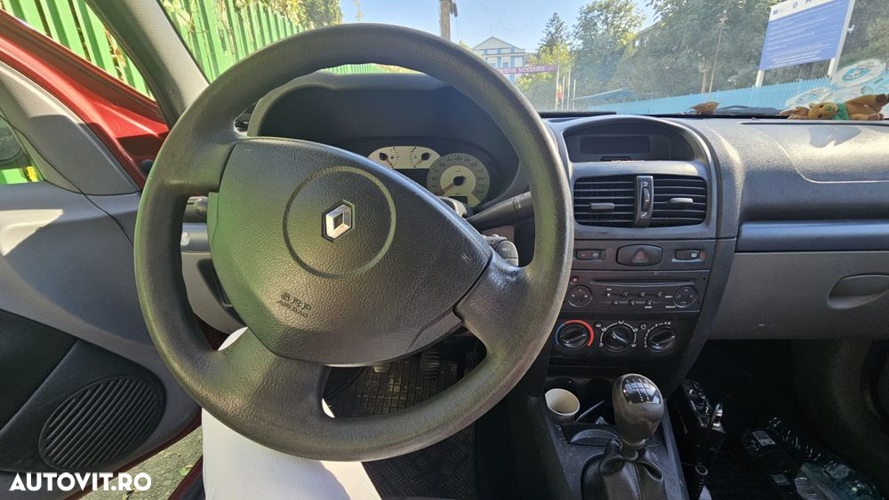 Renault Symbol - 3