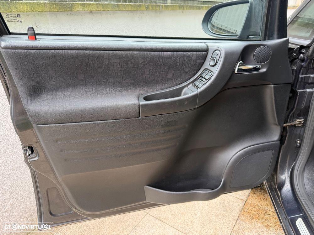Opel Zafira 2.0 DTi Elegance - 22