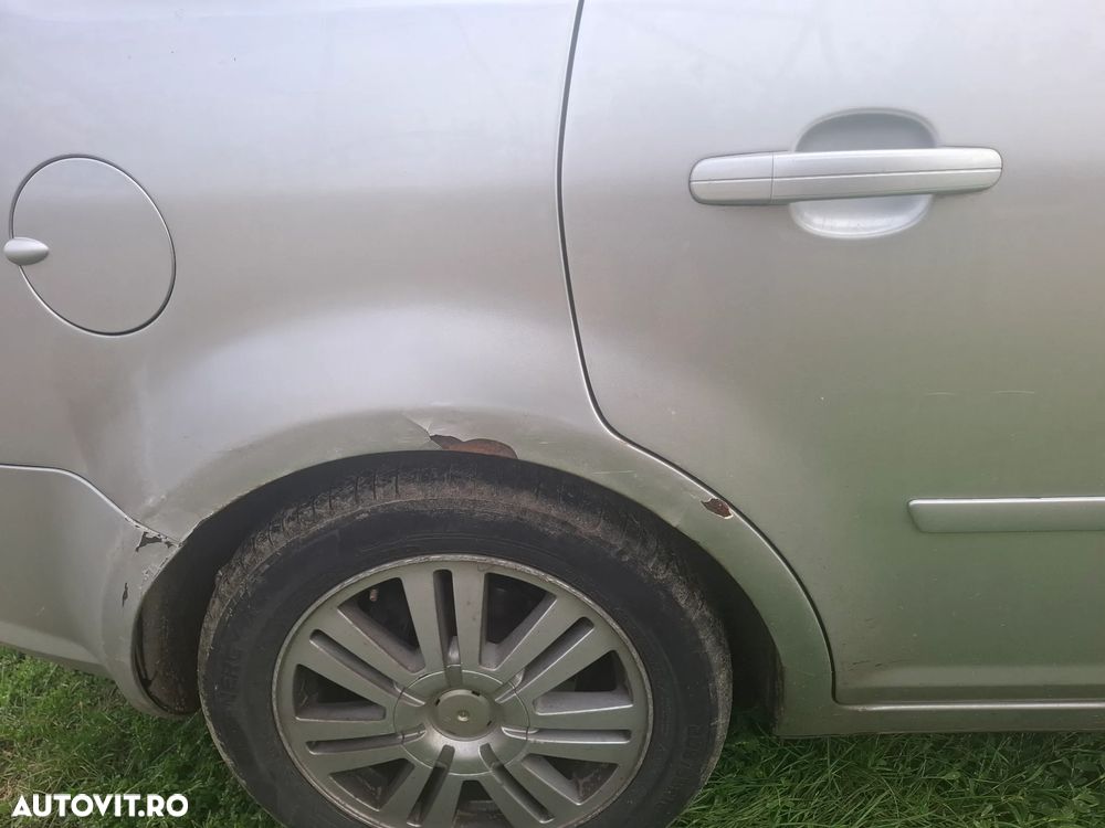 Ford C-Max - 9