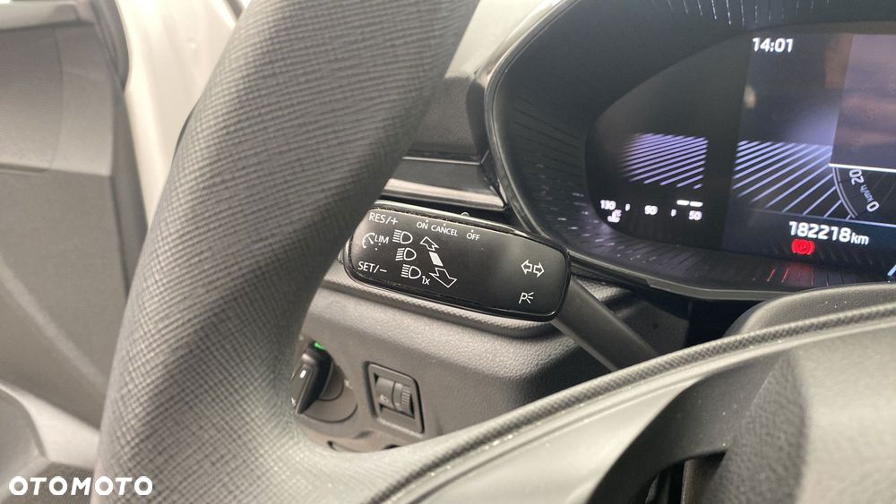 Skoda Fabia 1.0 Essence - 19