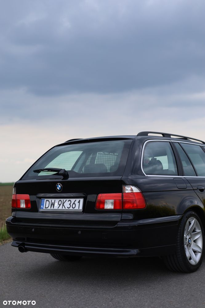 BMW Seria 5 520i - 8