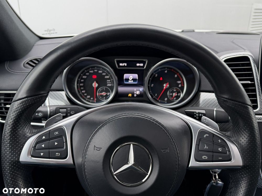 Mercedes-Benz GLS 350 d 4-Matic - 37
