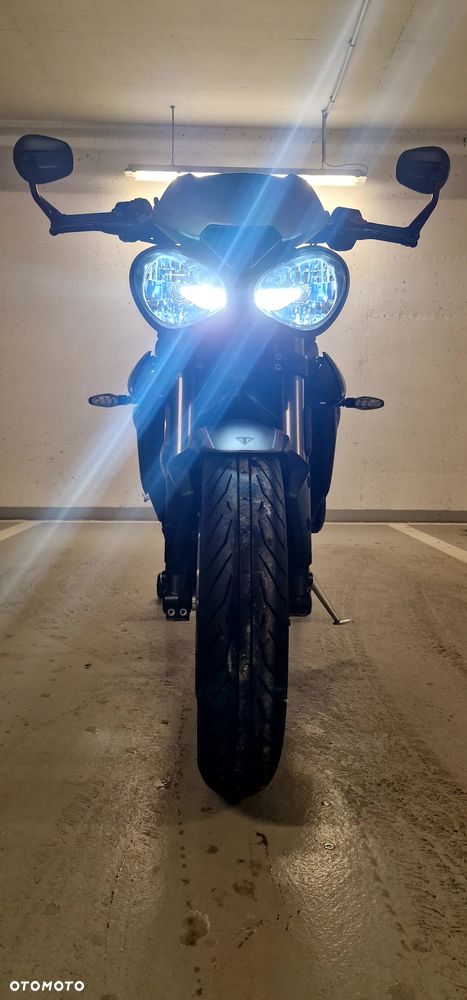 Triumph Street Triple - 2