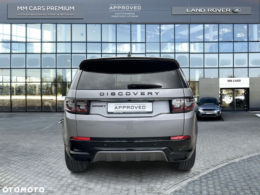 Land Rover Discovery Sport - 11