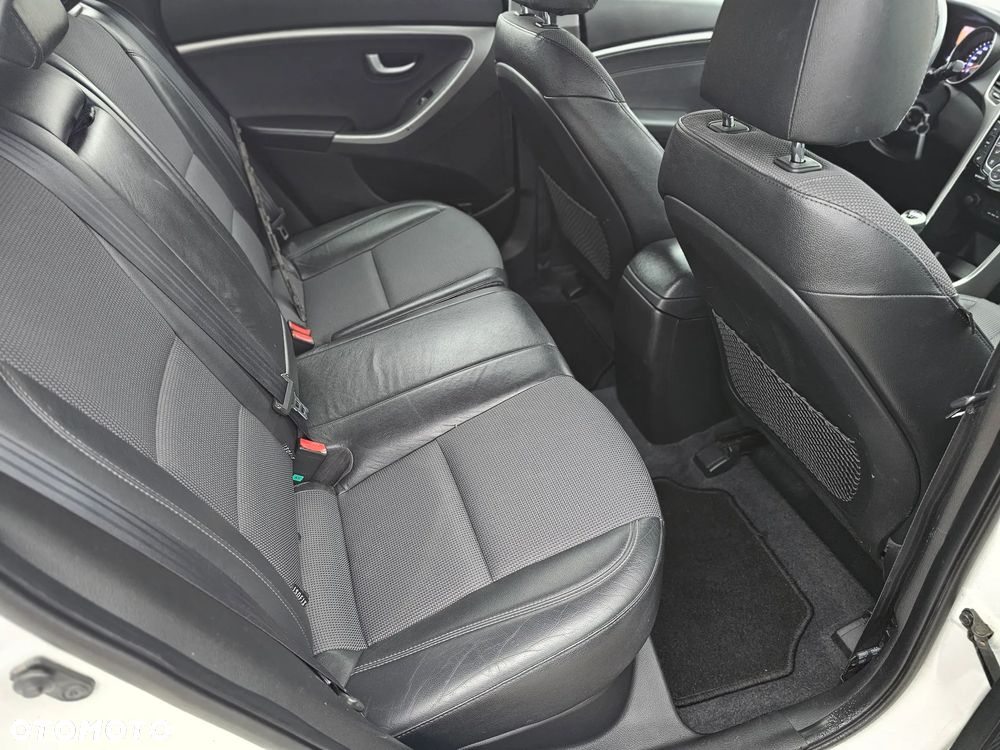 Hyundai i30 1.4 CRDi Intro Edition - 14