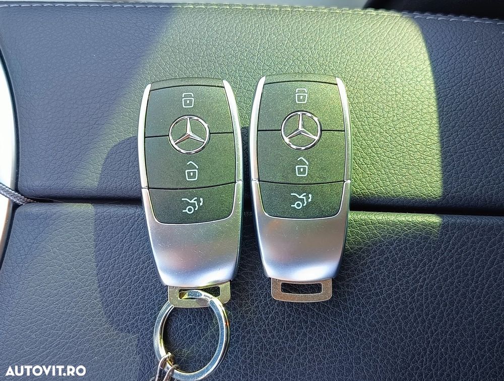 Mercedes-Benz C 300 e 4MATIC 9G-TRONIC - 20