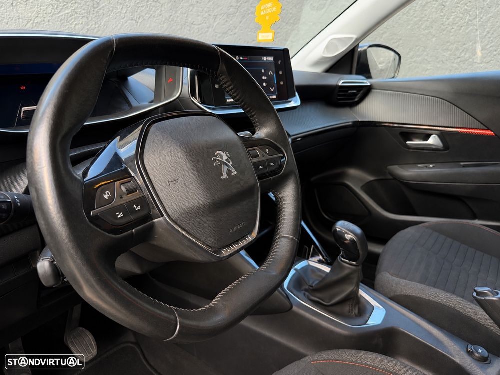 Peugeot 208 - 7