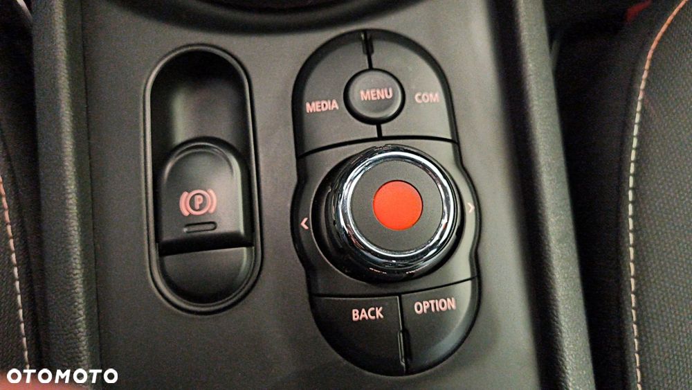 MINI Clubman One - 24