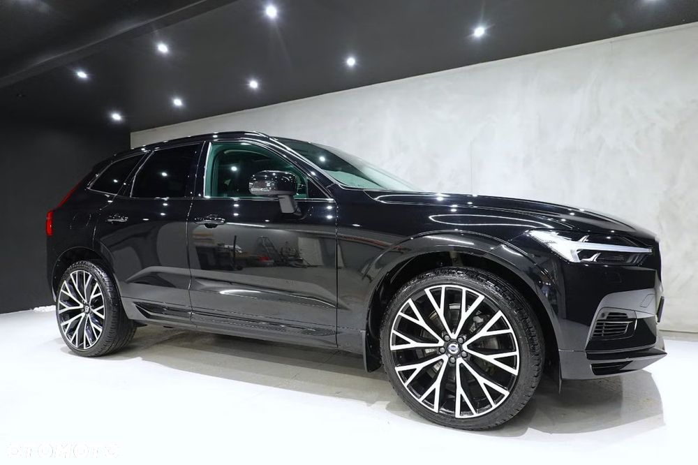 Volvo XC 60 T6 Plug-In Hybrid AWD R-Design - 4