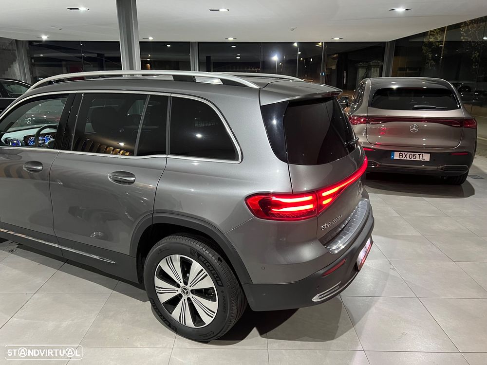 Mercedes-Benz EQB 250+ Progressive - 4