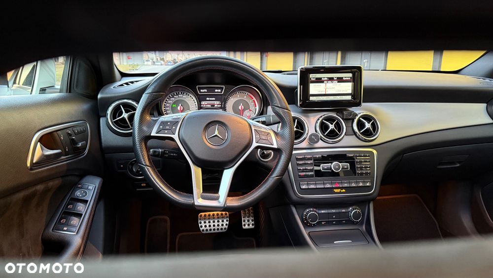 Mercedes-Benz GLA 250 4-Matic - 6