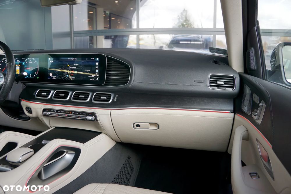 Mercedes-Benz GLS 400 d 4-Matic - 32