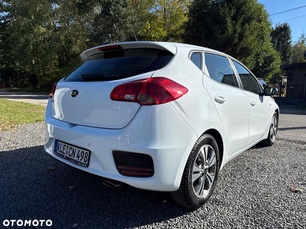 Kia Ceed 2018 photo 5