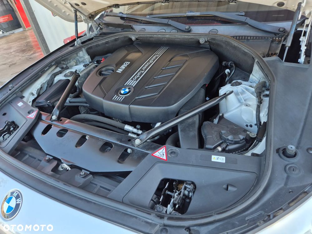 BMW 5GT - 41