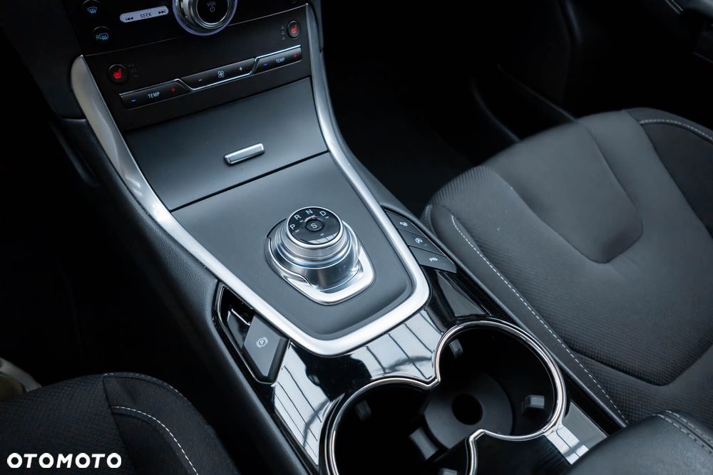 Ford S-Max 2.0 EcoBlue Titanium - 34