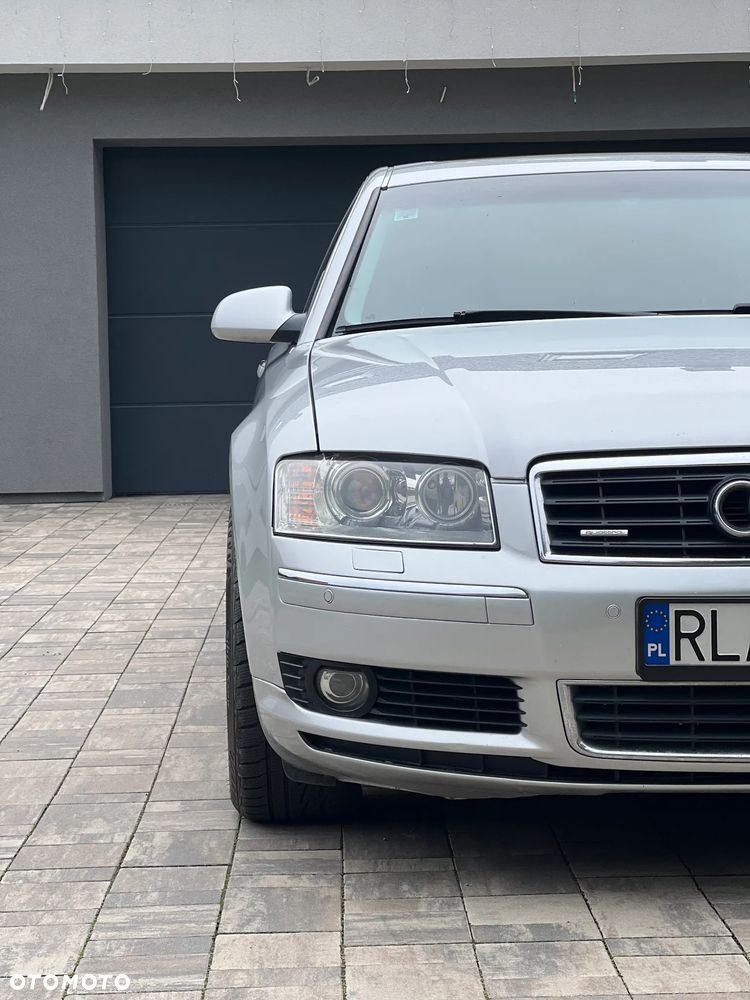 Audi A8 4.2 Quattro - 6