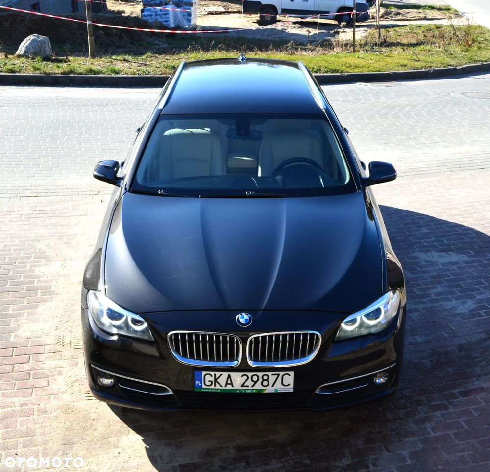 BMW Seria 5 520d xDrive Touring - 16