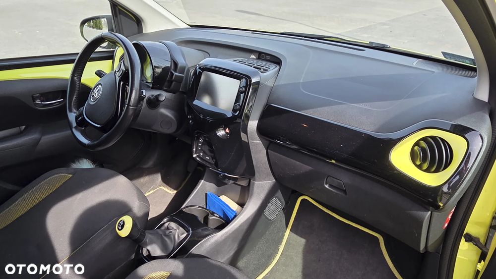 Toyota Aygo x-cite - 17
