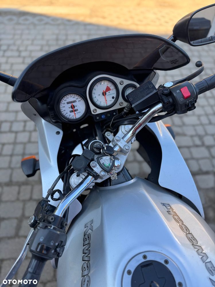 Kawasaki ZR - 7