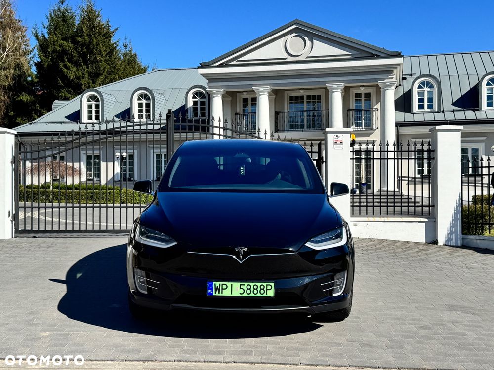 Tesla Model X Performance - 10