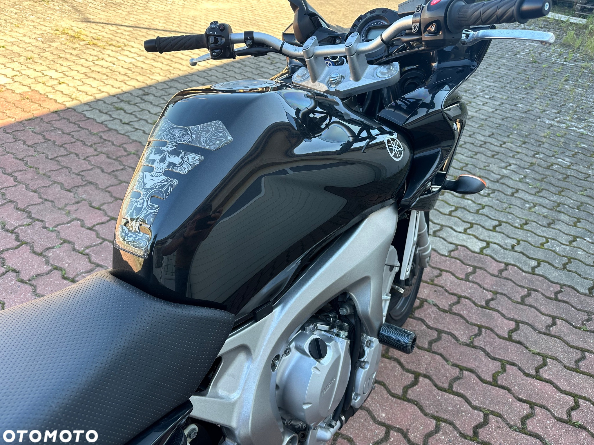 Yamaha FZ6 - 21