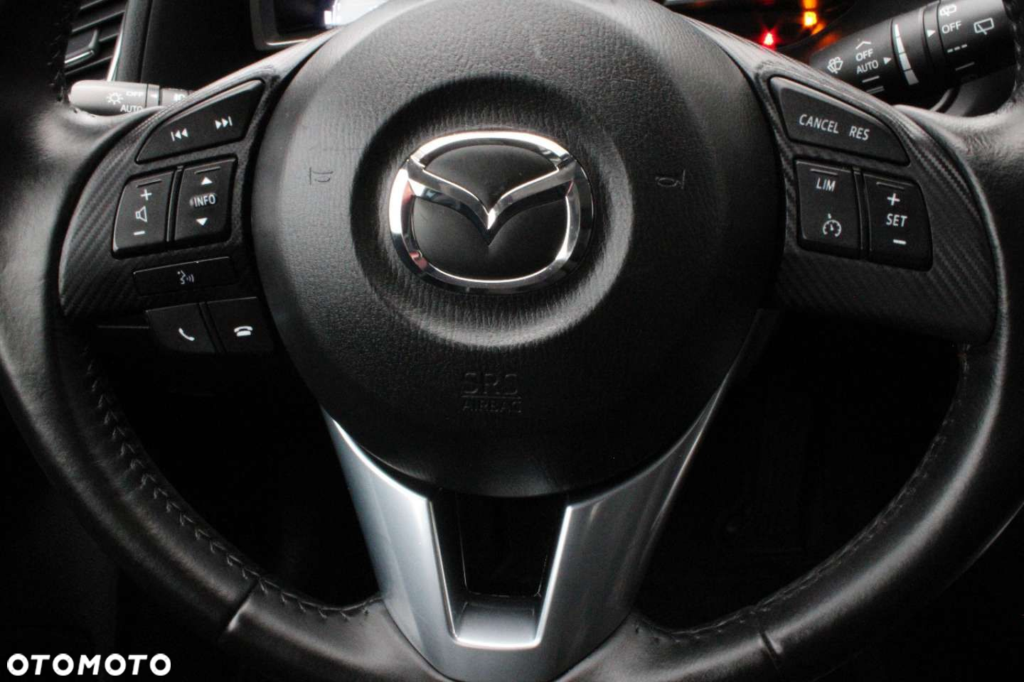 Mazda 3 - 23
